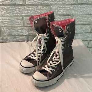 Converse All Star Chuck Taylor- High-Top Canvas Sneakers with Pink Lining